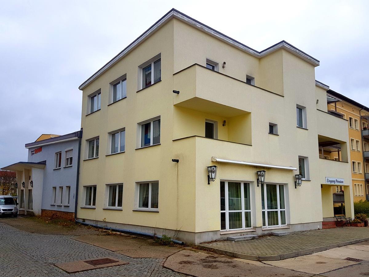Pension Balkan Eisenhüttenstadt Buitenkant foto